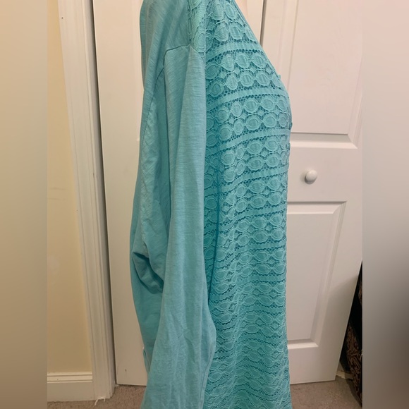 Basic Editions 3x plus size pretty teal top with lace on front - Picture 6 of 7